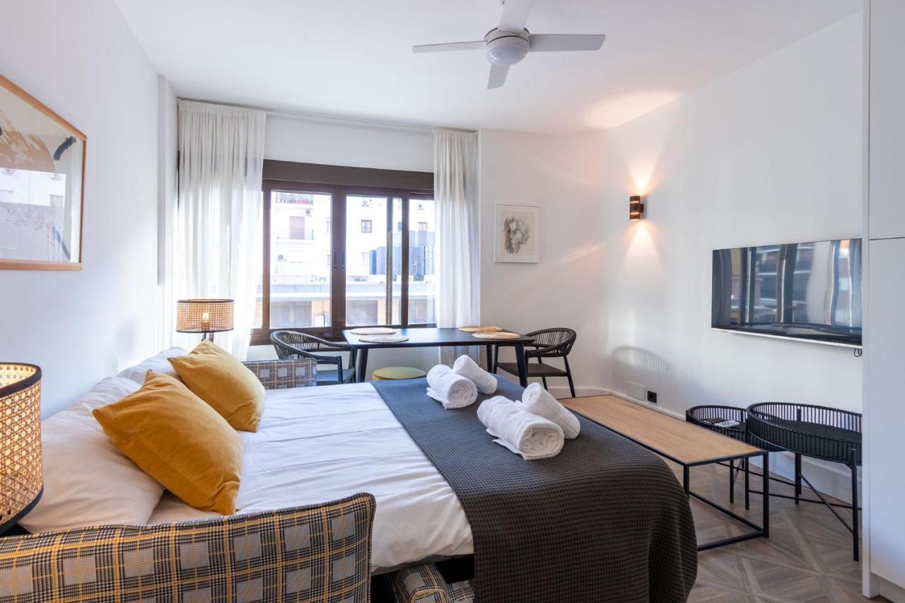 Salado Triana Suites By Valcambre Севилья Экстерьер фото